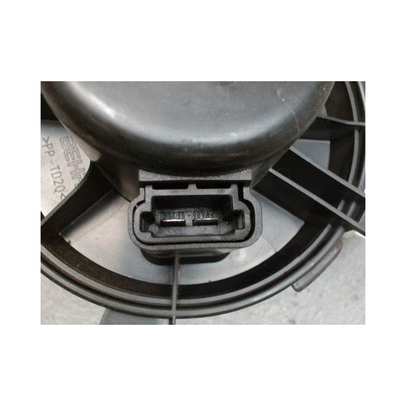 MOTEUR VENTILATEUR CHAUFFAGE PEUGEOT 206 5P