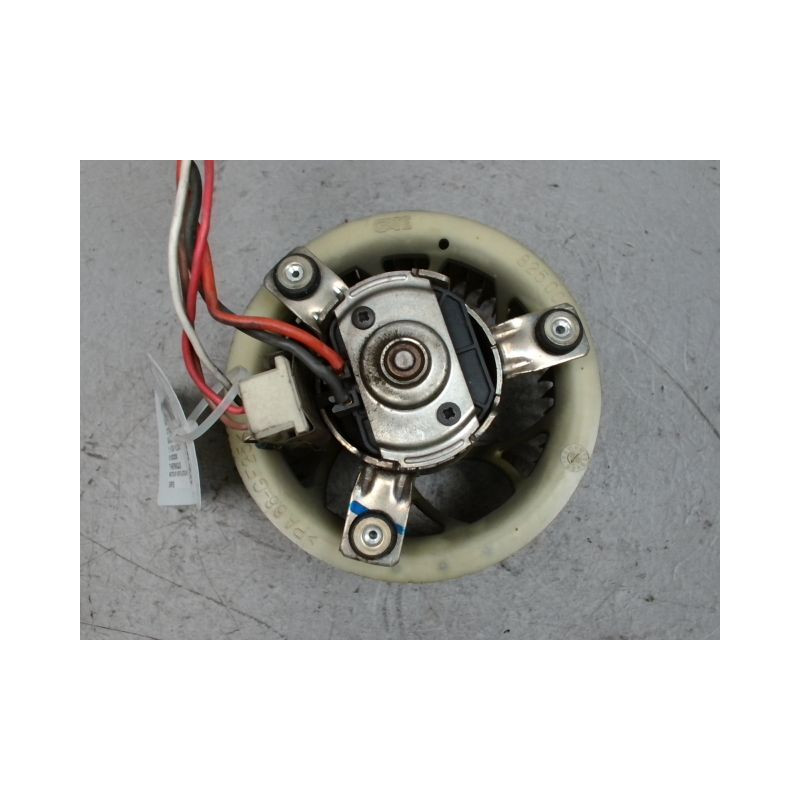 MOTEUR VENTILATEUR CHAUFFAGE CITROEN SAXO 99-
