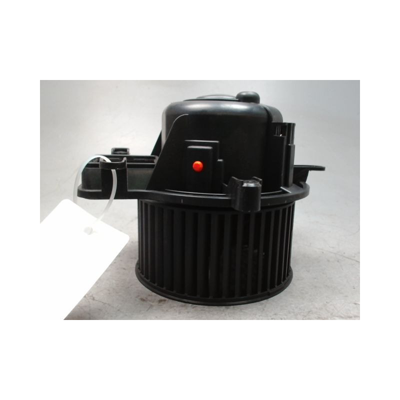 MOTEUR VENTILATEUR CHAUFFAGE PEUGEOT 5008 2009-