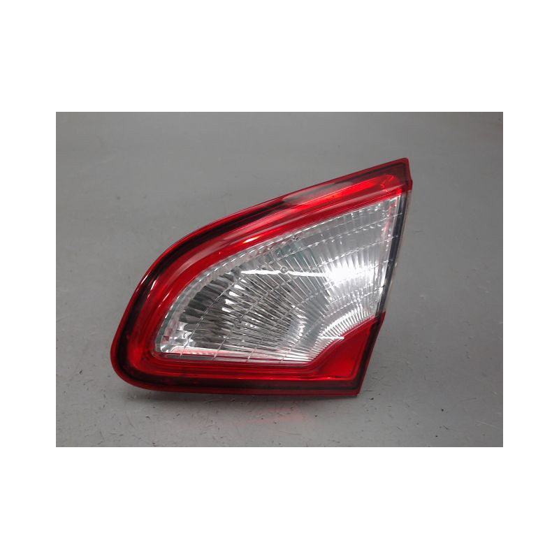FEU ARRIERE INTERIEUR DROIT NISSAN QASHQAI