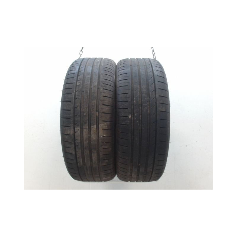 Paire de pneus TRAZANO ZUPERECO Z-107 205 45 17 88 W