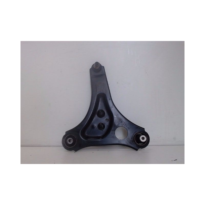 TRIANGLE INFERIEUR AVANT GAUCHE RENAULT TWINGO