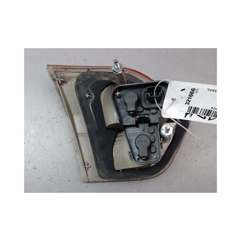 FEU ARRIERE INTERIEUR DROIT RENAULT FLUENCE