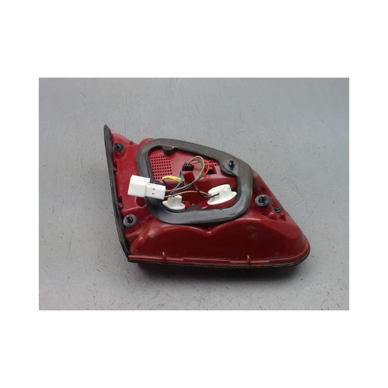 FEU ARRIERE INTERIEUR DROIT KIA CEE´D 2007-