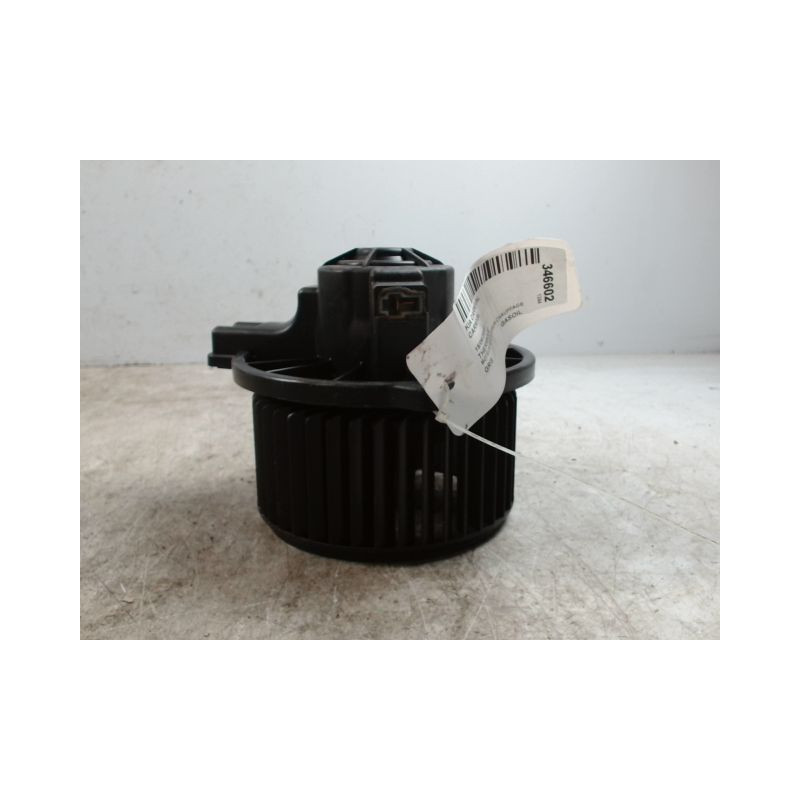 MOTEUR VENTILATEUR CHAUFFAGE KIA CARNIVAL