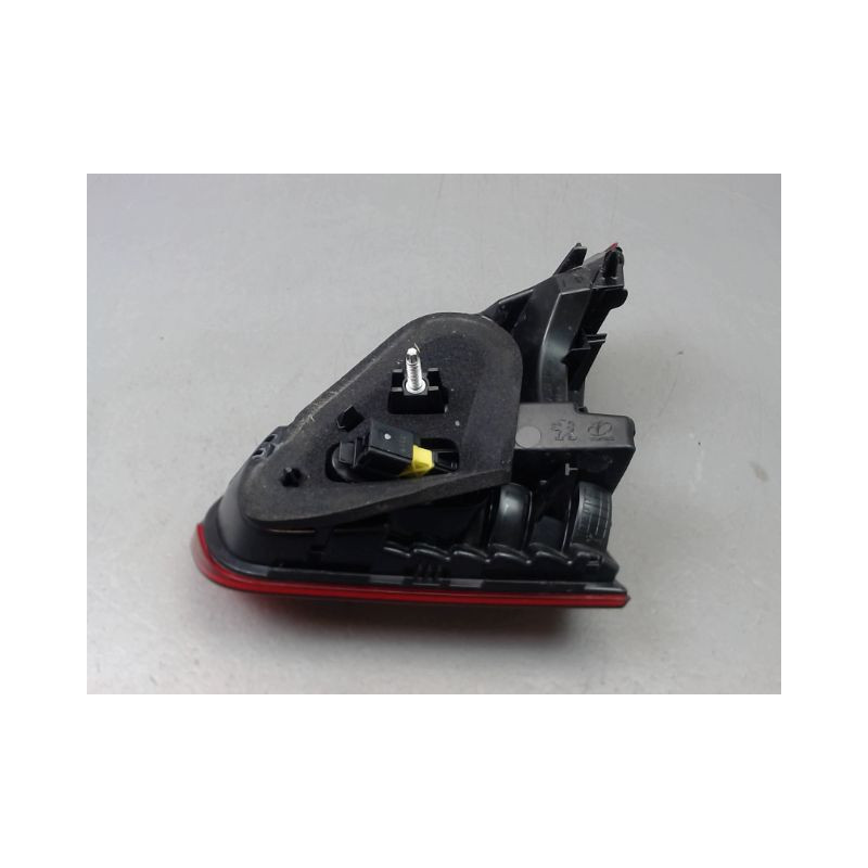 FEU ARRIERE INTERIEUR GAUCHE PEUGEOT 2008 Phase 1 2013-...