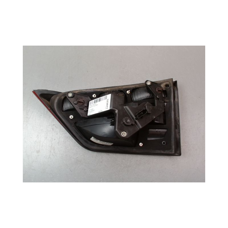 FEU ARRIERE INTERIEUR GAUCHE FORD GALAXY 2006-