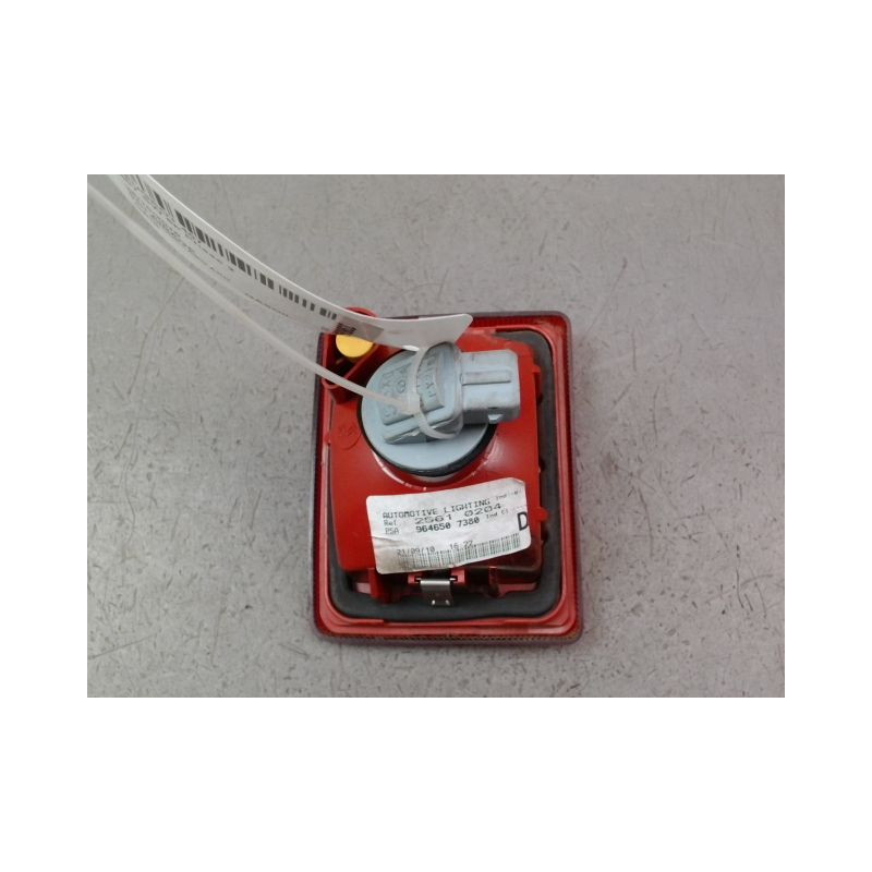 FEU BROUILLARD ARRIERE DROIT PEUGEOT 407 SW Phase 2 2008-2011