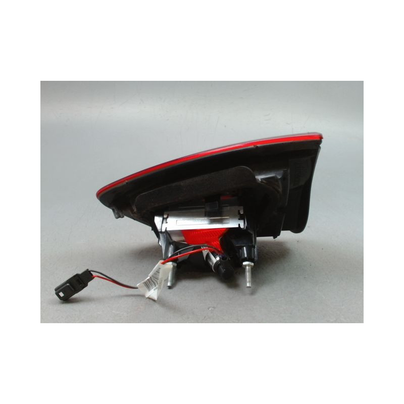 FEU ARRIERE INTERIEUR GAUCHE RENAULT CLIO BREAK IV Phase 1 2012-...