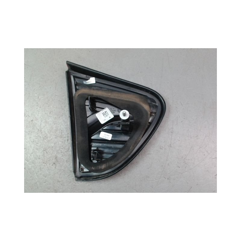 FEU ARRIERE INTERIEUR DROIT RENAULT CAPTUR Phase 1 2013-...