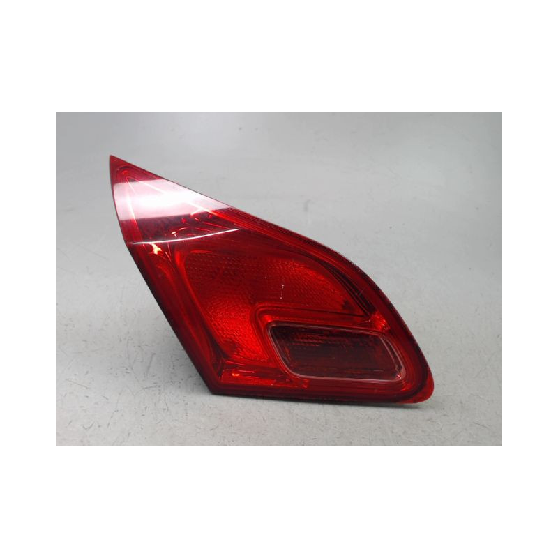 FEU ARRIERE INTERIEUR GAUCHE OPEL ASTRA IV Phase 1 (J) 2010-2012