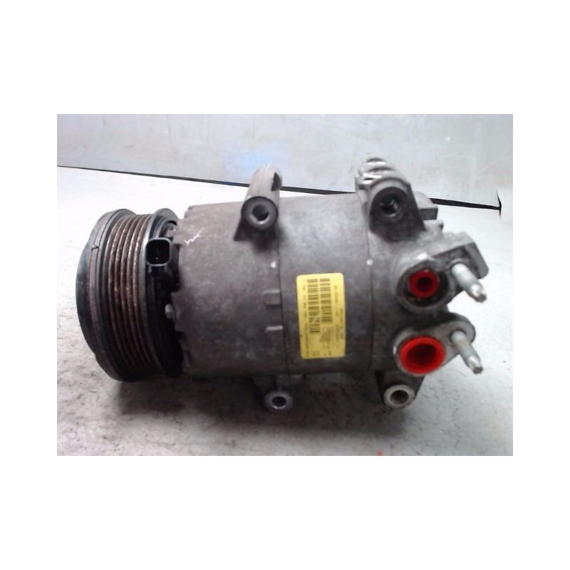 COMPRESSEUR AIR CONDITIONNE FORD FIESTA
