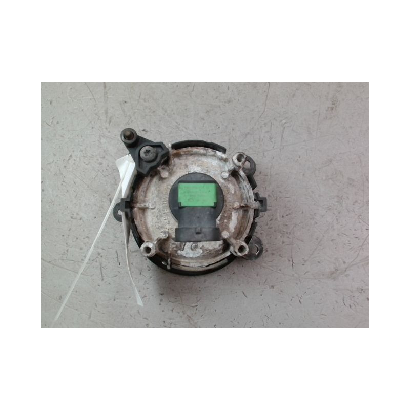 PHARE ANTIBROUILLARD AVANT DROIT LAND ROVER DISCOVERY 2004-