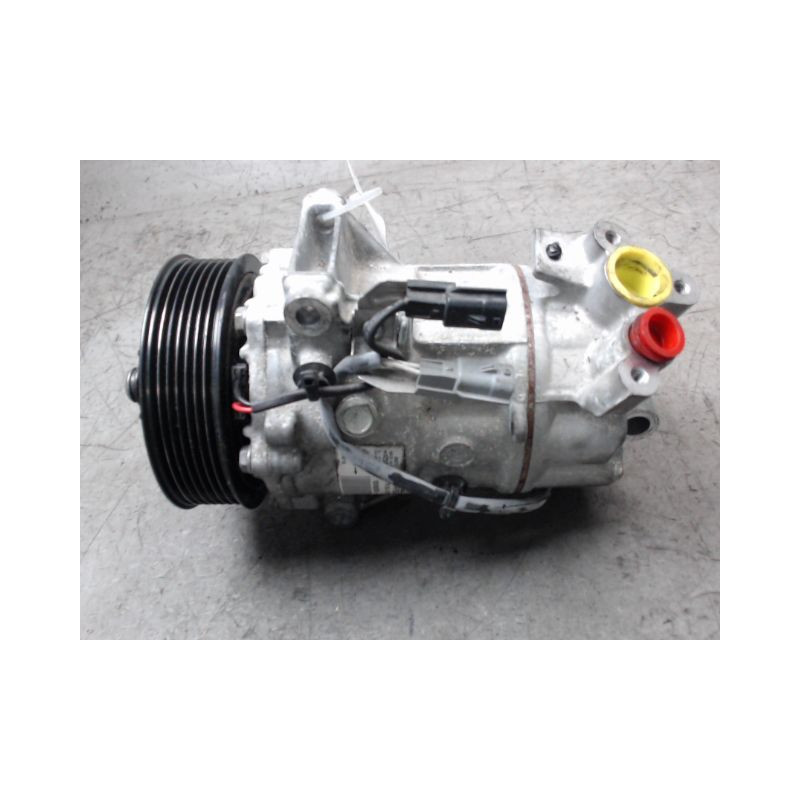 COMPRESSEUR AIR CONDITIONNE RENAULT CLIO