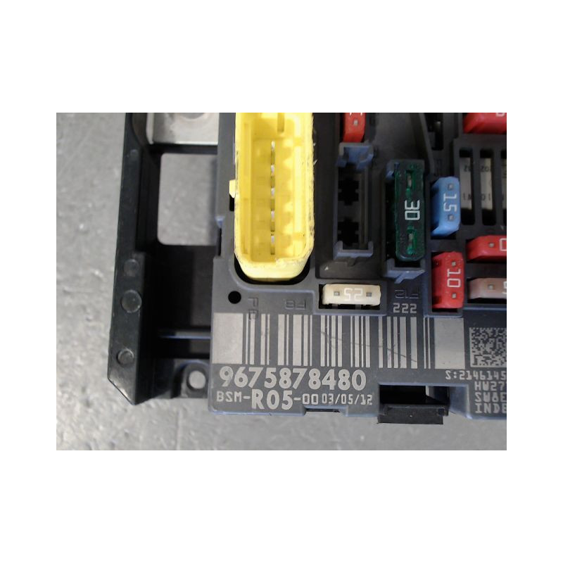 BOITE A FUSIBLES PEUGEOT 308 2011-