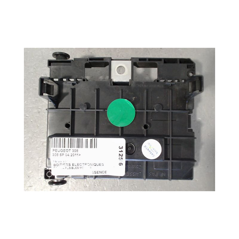 BOITE A FUSIBLES PEUGEOT 308 2011-
