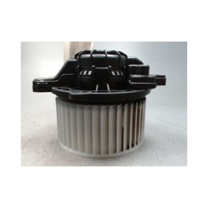 MOTEUR VENTILATEUR CHAUFFAGE KIA NIRO