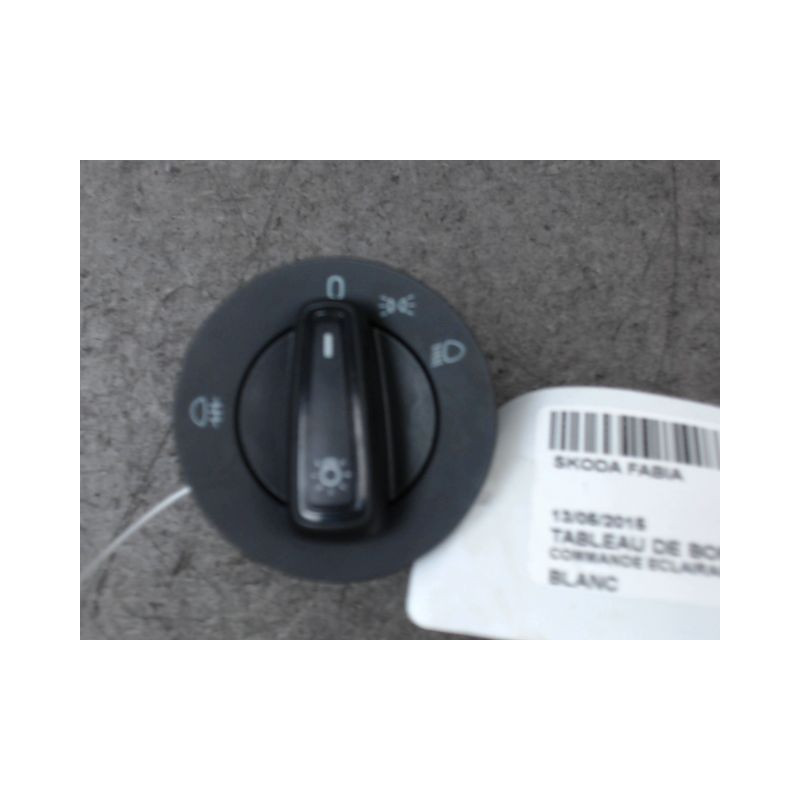 COMMANDE ECLAIRAGE SKODA FABIA