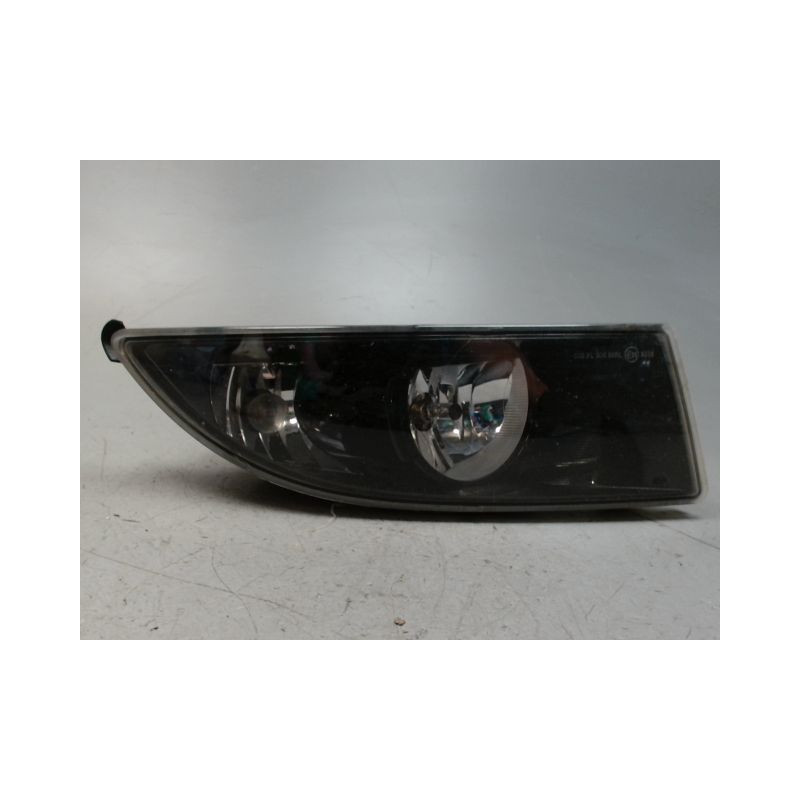 PHARE ANTIBROUILLARD AVANT DROIT SKODA FABIA