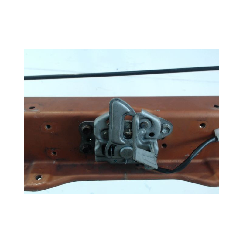 TRAVERSE SUPERIEURE ARMATURE AVANT SUZUKI VITARA
