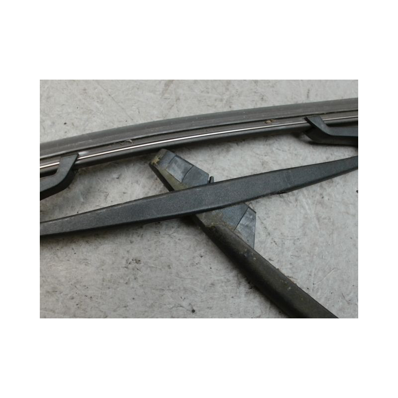 BRAS ESSUIE-GLACE ARRIERE PEUGEOT 107 3P