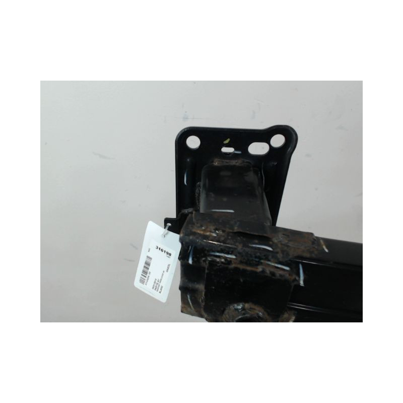 RENFORT PARE-CHOC AVANT HYUNDAI I30