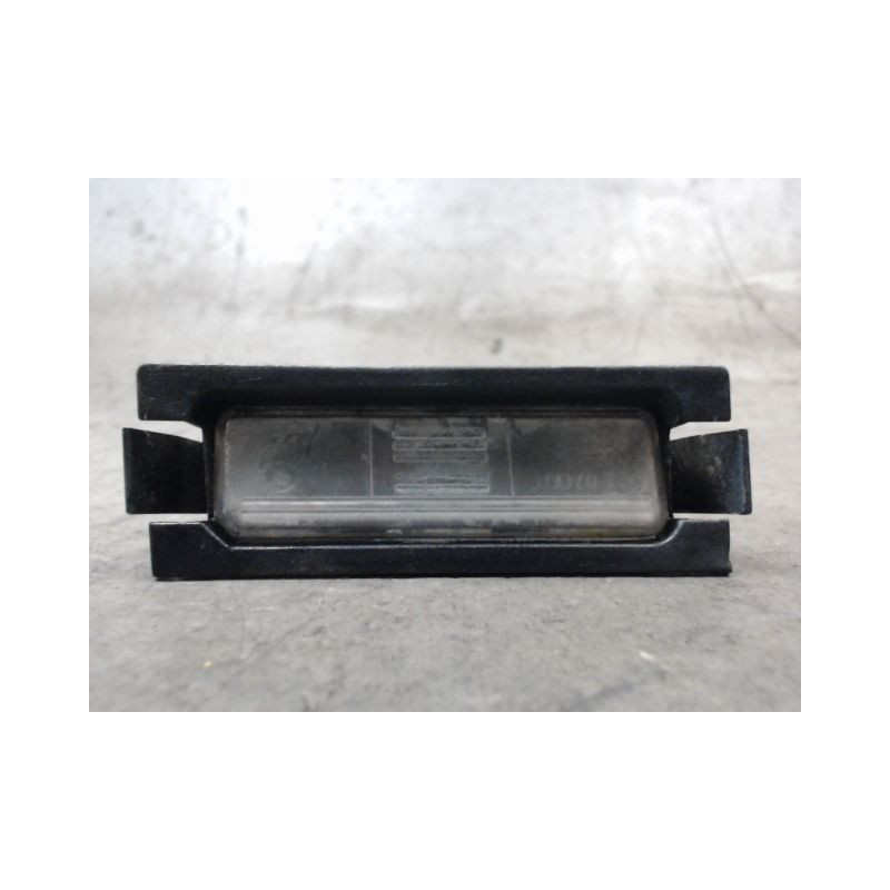 ECLAIREUR PLAQUE DE POLICE DROIT HYUNDAI I30