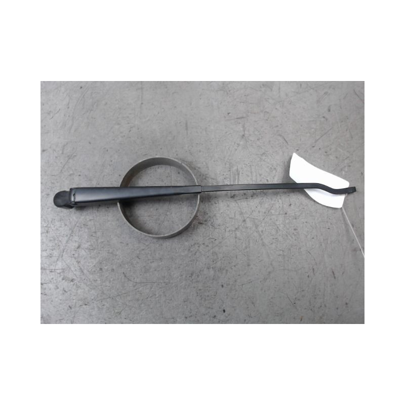 BRAS ESSUIE-GLACE AVANT DROIT FORD FIESTA 95-9.99