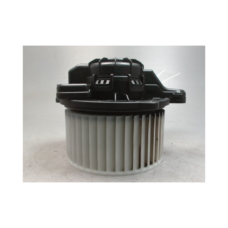MOTEUR VENTILATEUR CHAUFFAGE KIA NIRO