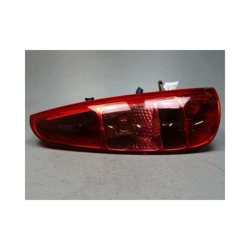 FEU ARRIERE DROIT PEUGEOT 807