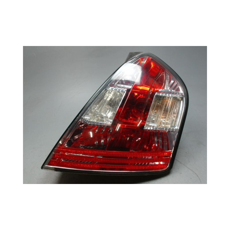 FEU ARRIERE DROIT FIAT STILO 3P
