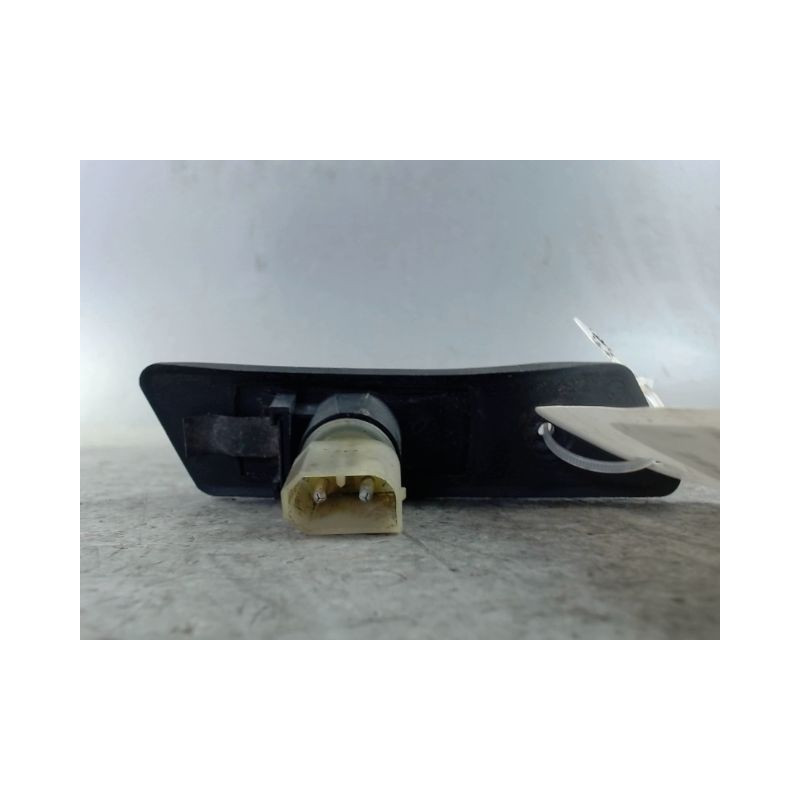 REPETITEUR AILE DROIT BMW SERIE 3 COUPE (E36) 92-99