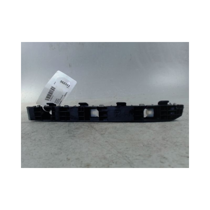 SUPPORT PARE-CHOC ARD HYUNDAI I30