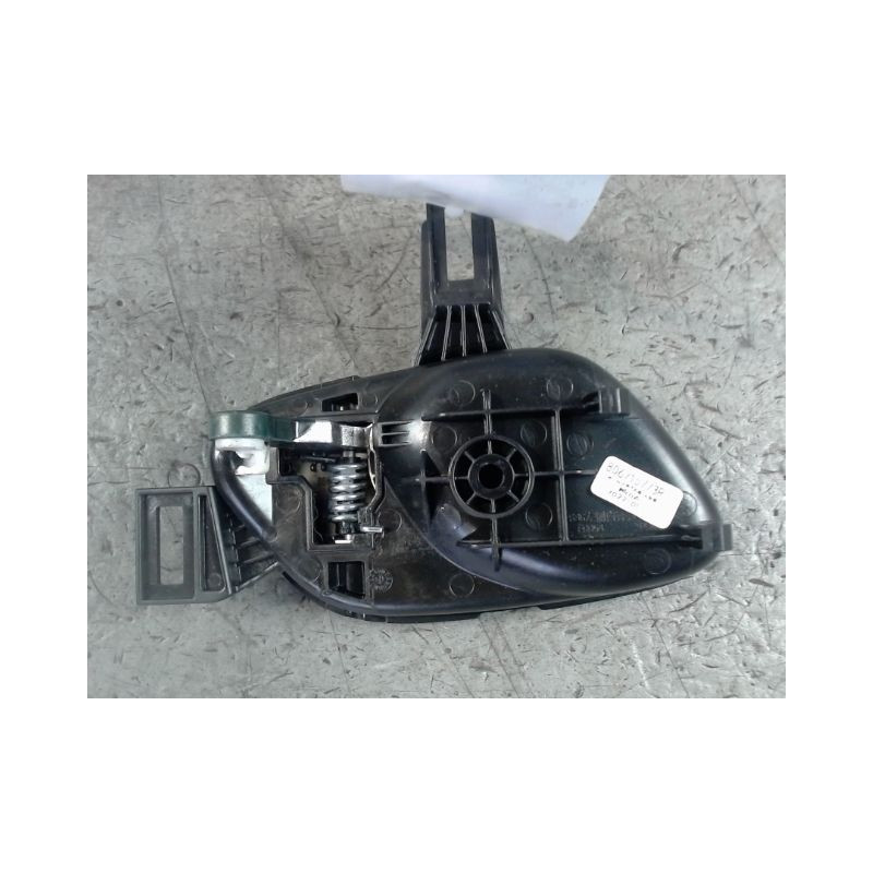 POIGNEE INTERIEURE PORTE AVANT GAUCHE DACIA SPRING