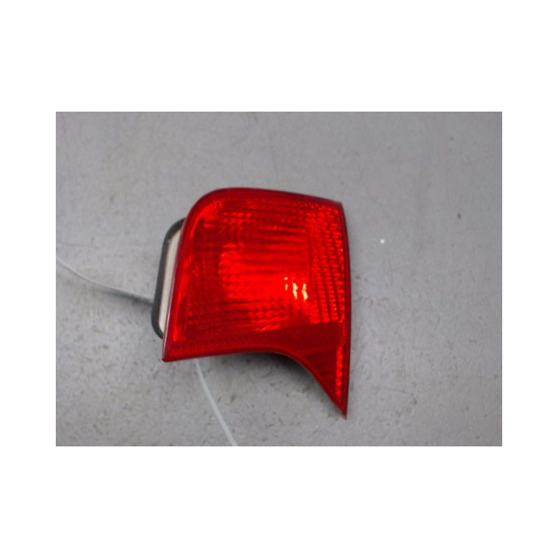 FEU ARRIERE INTERIEUR DROIT AUDI A4 2004-