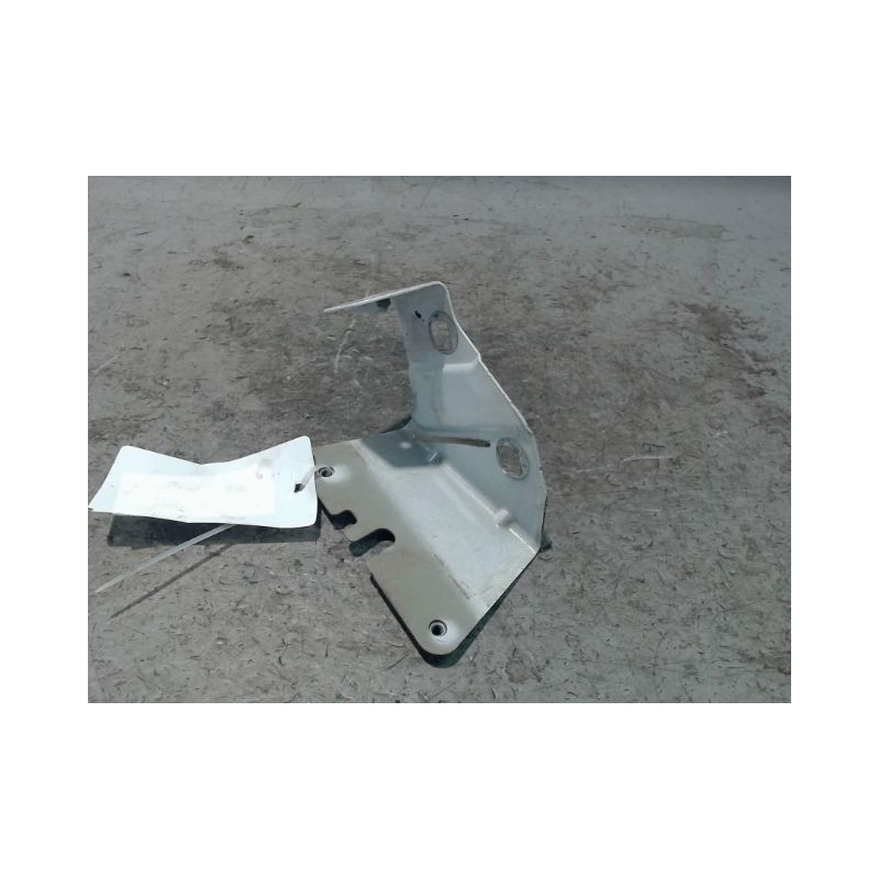 SUPPORT AILE AVD RENAULT TRAFIC