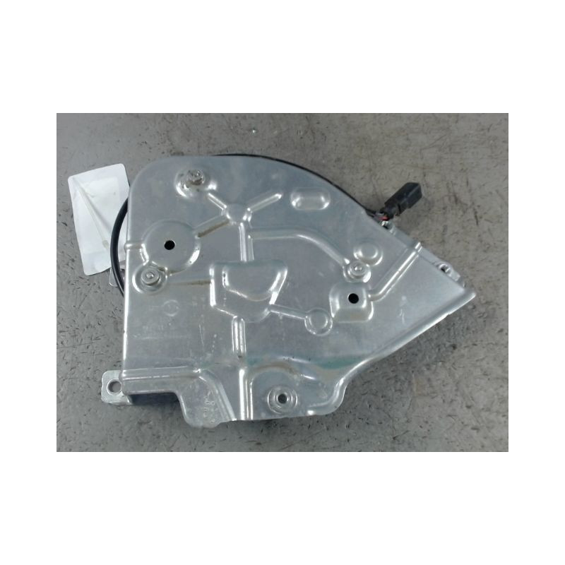 SERRURE PORTE BATTANTE ARRIERE GAUCHE VOLKSWAGEN CADDY VAN 2004-