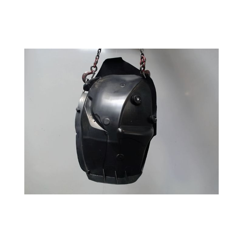 PARE-BOUE ARRIERE GAUCHE DACIA DUSTER 2010-