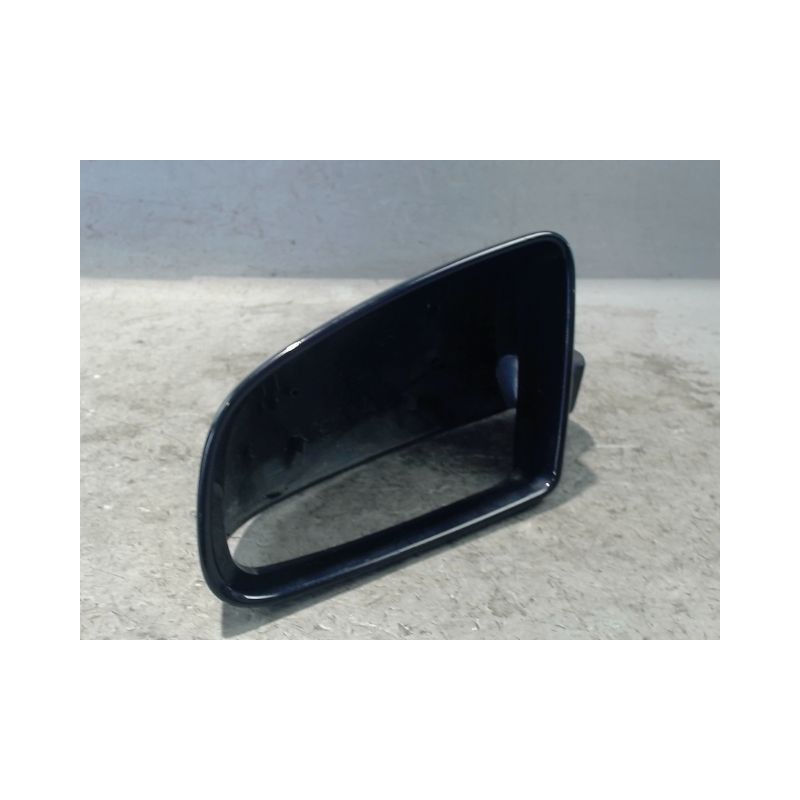 CARENAGE RETROVISEUR EXTERIEUR GAUCHE AUDI A4 2001-