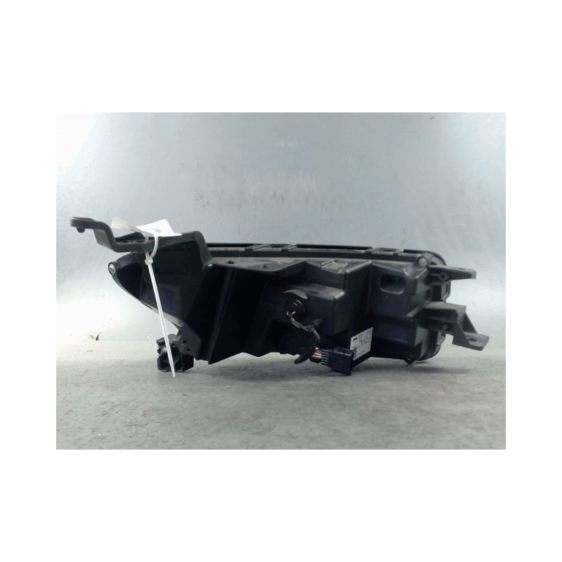 FEUX POSITION GAUCHE DACIA SPRING