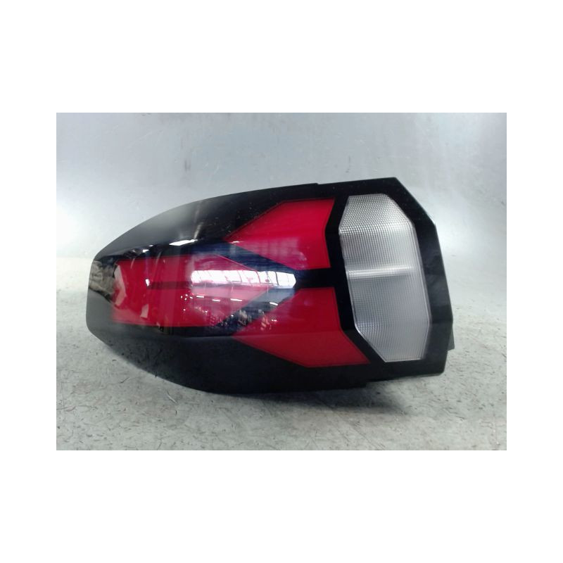 FEU ARRIERE GAUCHE  DACIA SPRING