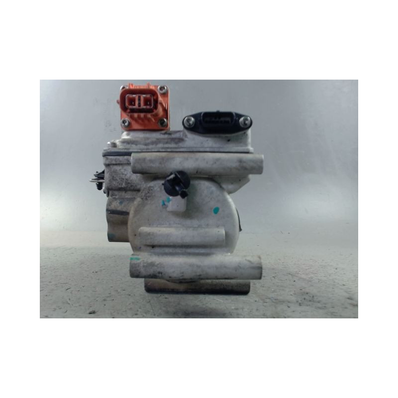 COMPRESSEUR AIR CONDITIONNE DACIA SPRING