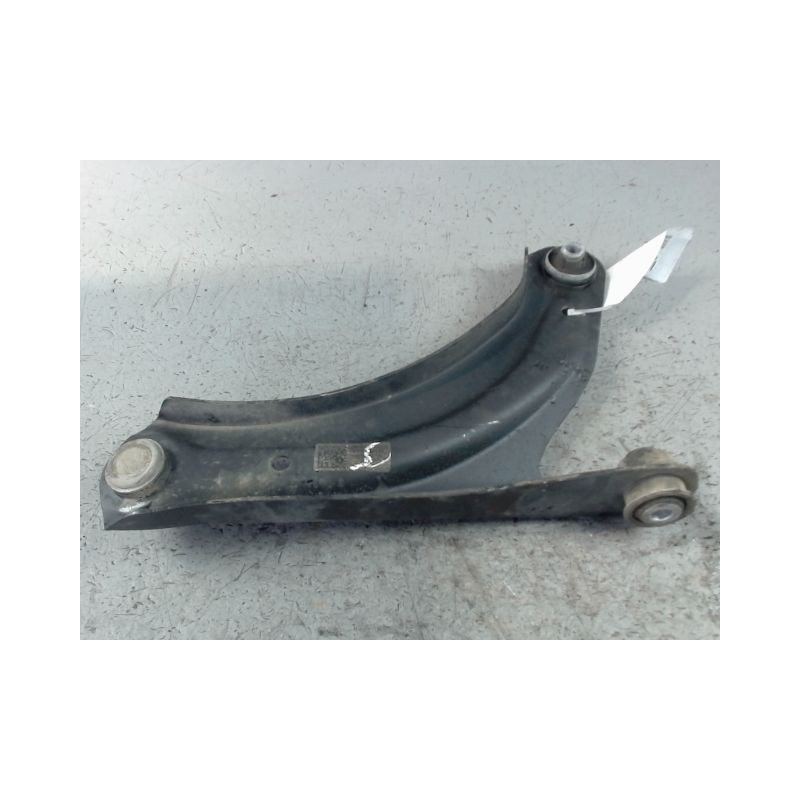 TRIANGLE INFERIEUR AVANT GAUCHE DACIA SPRING
