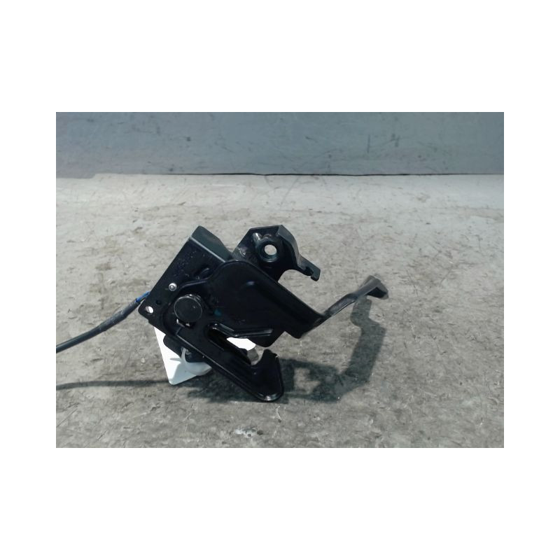 SERRURE CAPOT DACIA SPRING