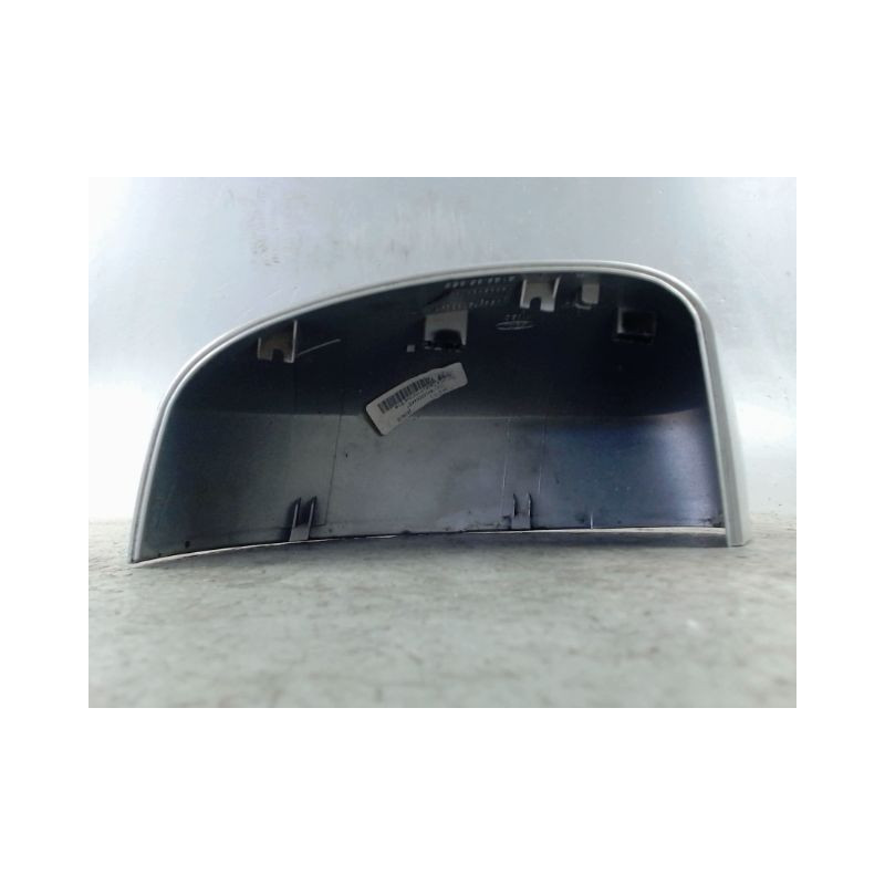 CARENAGE RETROVISEUR EXTERIEUR GAUCHE FORD FOCUS 2008-