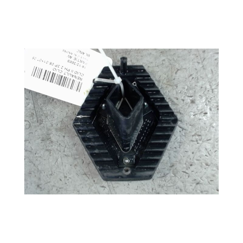 SIGLE CALANDRE RENAULT CLIO II PH.2 01-06