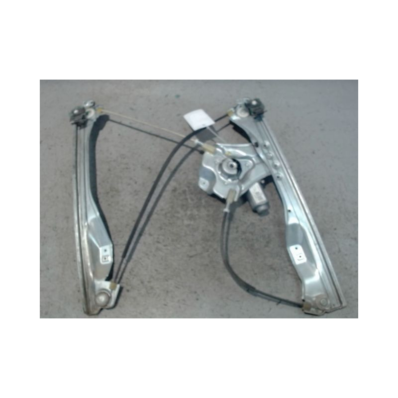 MECANISME+MOTEUR LEVE-GLACE AVANT DROIT RENAULT CLIO III 2009-