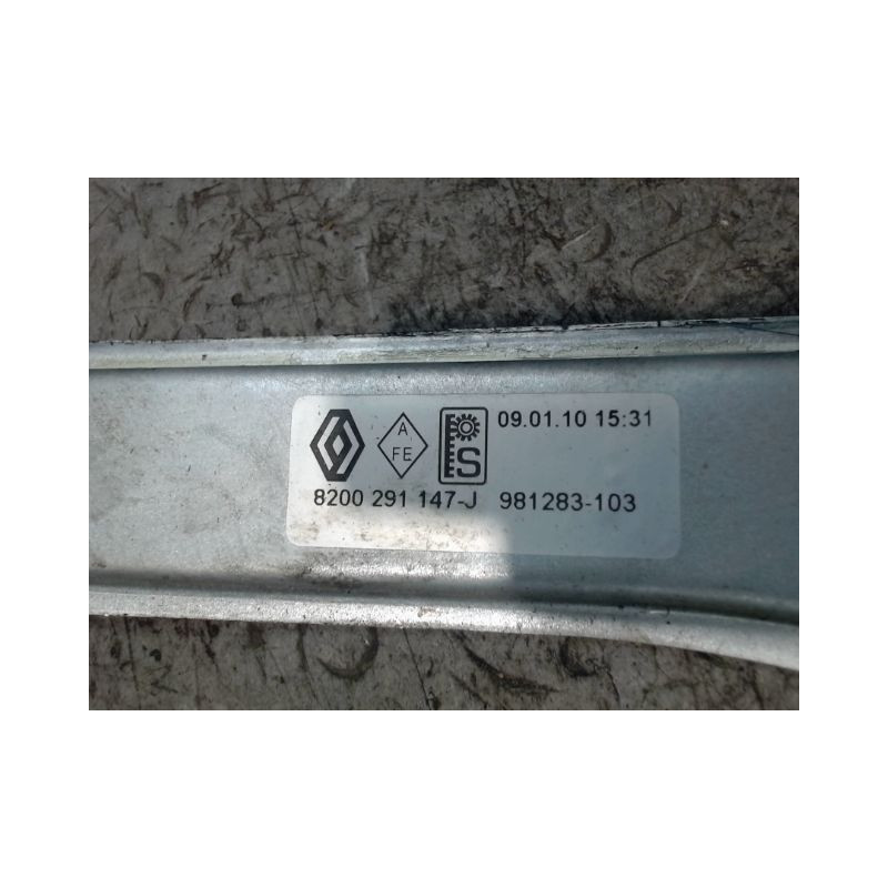 MECANISME+MOTEUR LEVE-GLACE AVANT DROIT RENAULT CLIO III 2009-