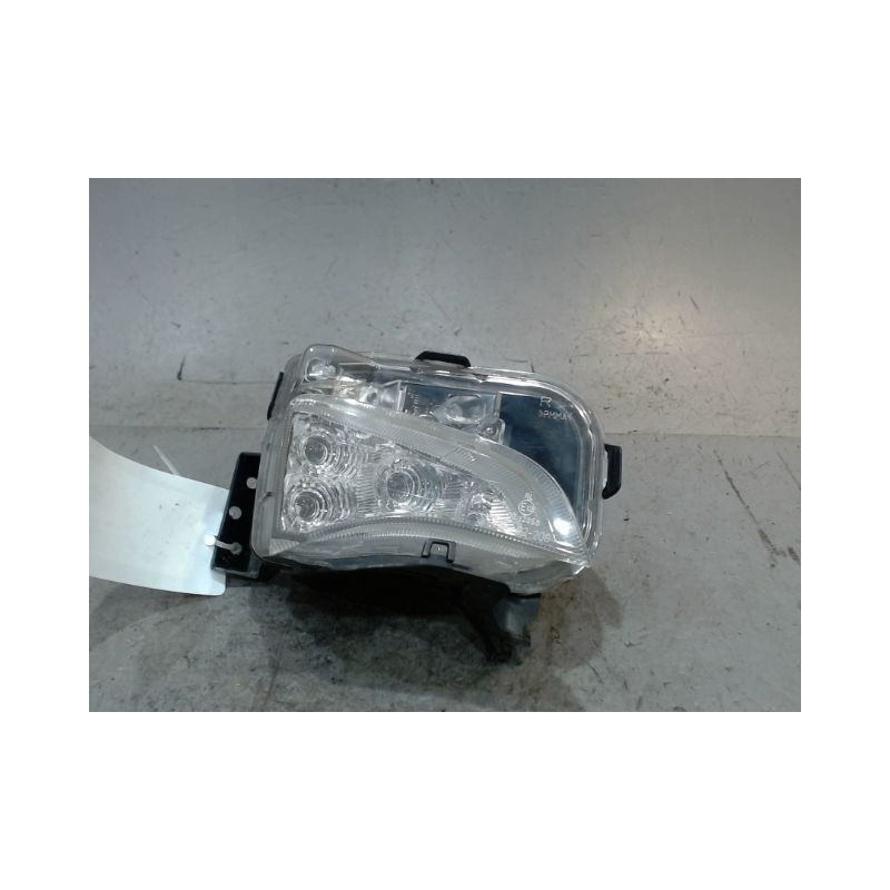 FEUX POSITION DROIT TOYOTA AURIS