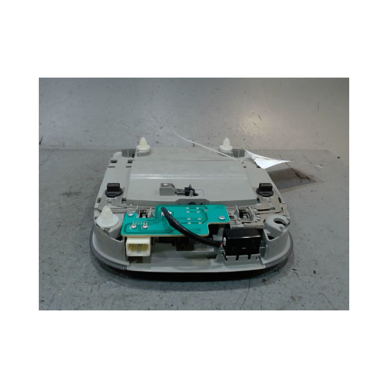 PLAFONNIER TOYOTA AURIS